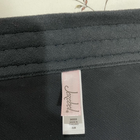 Jezebel Caress Too Bustier/Corset & Garter Belt Set - Picture 10 of 14